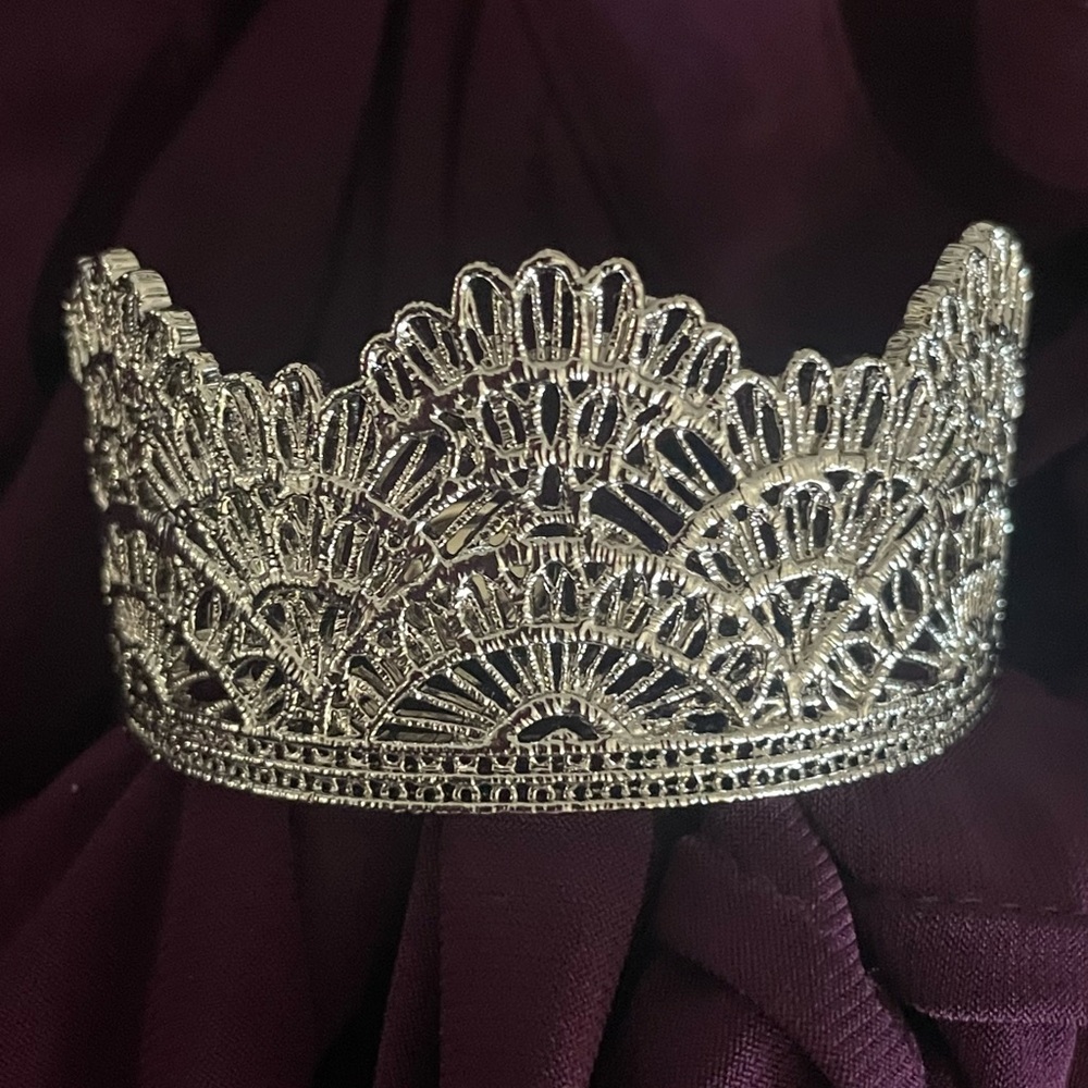 Silver Queen’s Lace Cuff Bracelet By Chloe & Isabel Adjustable Nwot View 3